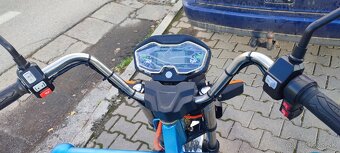 Elektrická pracovná trojkolka s vyklápacou korbou - 2