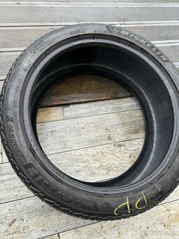 255/40 R20 zimne pneu Michelin - 2