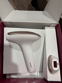 Epilátor Philips Lumea IPL 7000 - 2