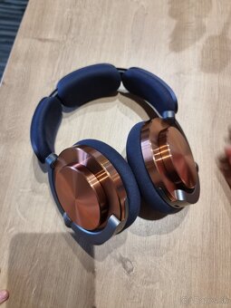 Sluchadla Dyson onTrac (CNC meď) - 2