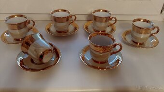 Elegantná mocca súprava – zlatá s perleťou. - 2