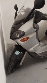 predam Piaggio X9 - 2