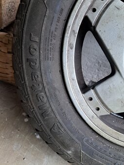 Predám 165/70 R13 pneu na diskoch - 2