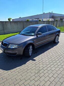 Superb 2.5 TDI automat 120kw. - 2