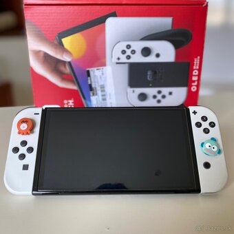 Nintendo Switch Oled – perfektný stav + príslušenstvo - 2