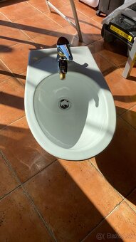 Predam novy Zavesny bidet z Bateriov . - 2