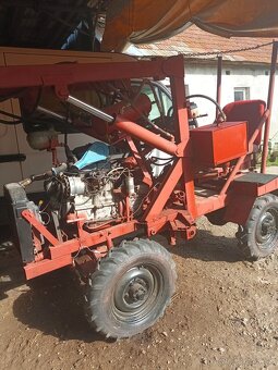 Predam malotraktor nakladac - 2
