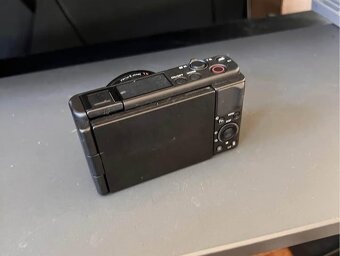 Sony ZV-1 - 2