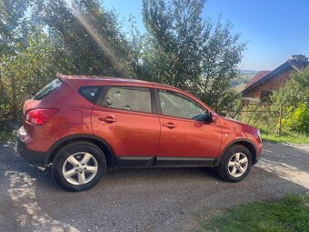 Nissan Qashqai 2.0 benzín - 2