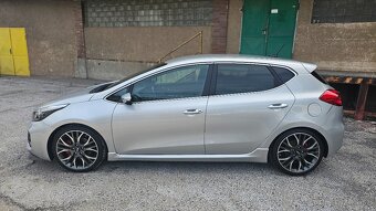 KIA Ceed GT 1.6 T-GDi 150kw, 32000 km - 2