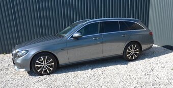 Mercedes E trieda Kombi 2.0 Hybrid – Diesel+ Phev 300e - 2