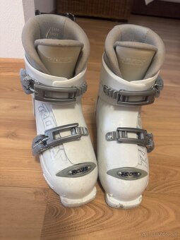 Detské nastaviteľné lyžiarsky - 2