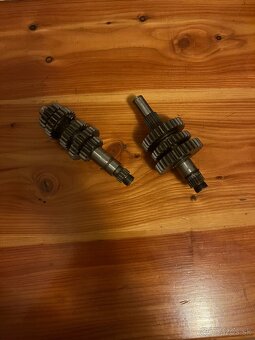 Prevodovka yz250f 08 - 2