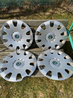 Originál Škoda puklice - 2