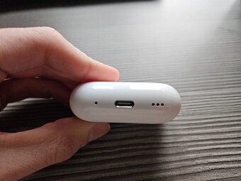 Puzdro Airpods Pro 2 - 2