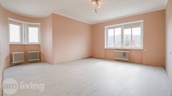 S VÝHĽADOM NA HRAD – 2i BYT, 82 m², súkromné parkovanie – SI - 2