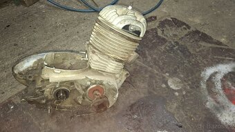 Jawa ČZ 250 353, polbubon - 2