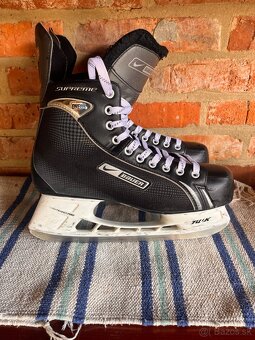 Hokejove korcule BAUER Supreme ONE05 velkost 12/48 - 2