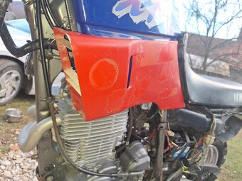 Plasty nadrže XT 600 3TB - 2