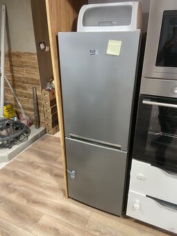 Predam chladnicku s mraziakom BEKO - 2