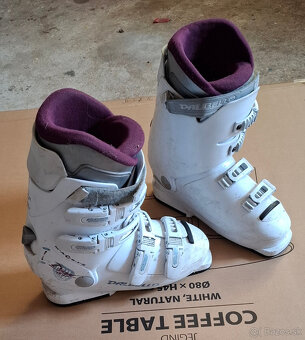 Predam lyze Atomic dlzka 170cm spolu s palicami. - 2