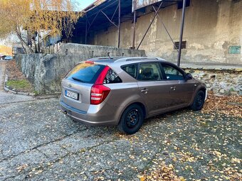 Kia Ceed úsporné a spoľahlivé auto - 2
