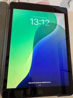 Apple iPad 9. generácie – 64 GB (Model A2604) + Logitech Sli - 2