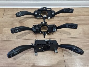 TEMPOMAT OVLÁDANIE PAČKY POD VOLANTOM - 2