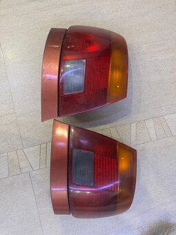 Svetla zadné Audi a4 b5 sedan - 2