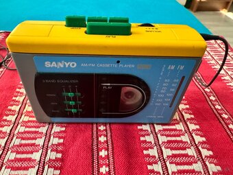 SANYO M GR7 - 2