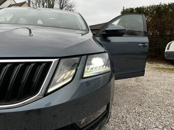 Predám Škoda Octavia combi 3 benzín DSG - 2
