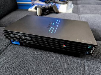 Playstation 2 FAT - 2