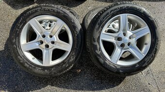 44. Land Rover Defender 255/60/ r20 - 2
