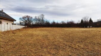 Stavebný pozemok v obci Jablonové - 2