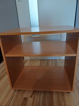 TV stolík na kolieska pripadne tlačiareň - 2