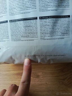 Predám granule Royal Canin Sterilised 7+ - 2