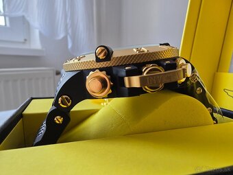 Invicta Subaqua black gold 200m - 2