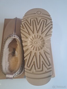 Dámske čižmy na platforme - 2