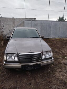 Mercedes w 124 250D - 2