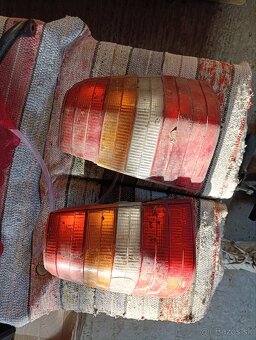 Zadné svetlá na w124 - 2