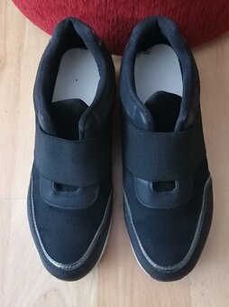 DÁMSKE BOTASKY NA PLATFORME veľ.38 - 2