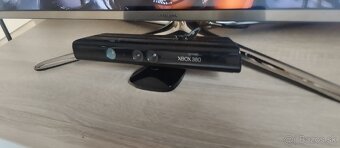 Xbox 360+Kinect+4ovladace +4hry - 2