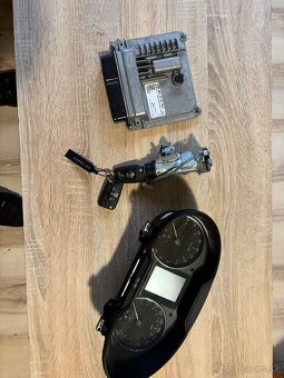 spínačka,  budíky Škoda Octavia 3 - 2