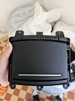 Audi a6 c7 držiak na nápoje - 2