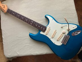 Fender Stratocaster 60s - 2