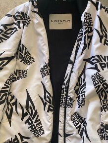 Givenchy - 2