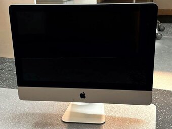 Predám Apple iMac 21,5" (2009) - 2