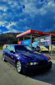 Predám BMW E39 520i - 2