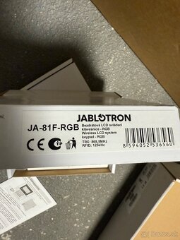 Jablotron Oasis JA-81F RGB bezdrotova klavesnica - 2