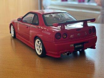 Nissan Skyline 1:18 Autoart R-tune - 2